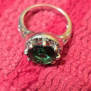 Silver Ring with Emerald-Green Gemstone